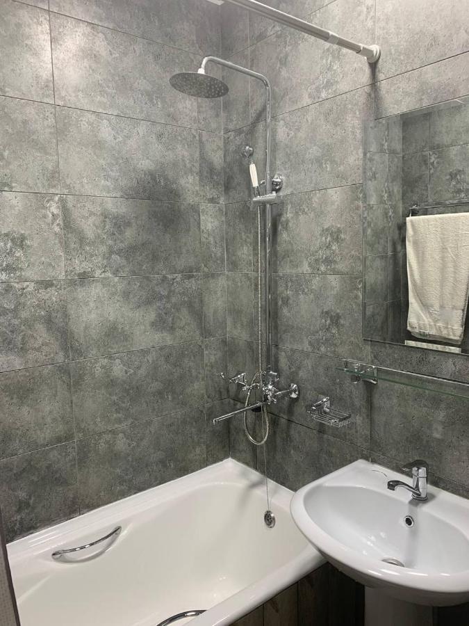 Apartment Tashkent 3 Bedrooms Экстерьер фото